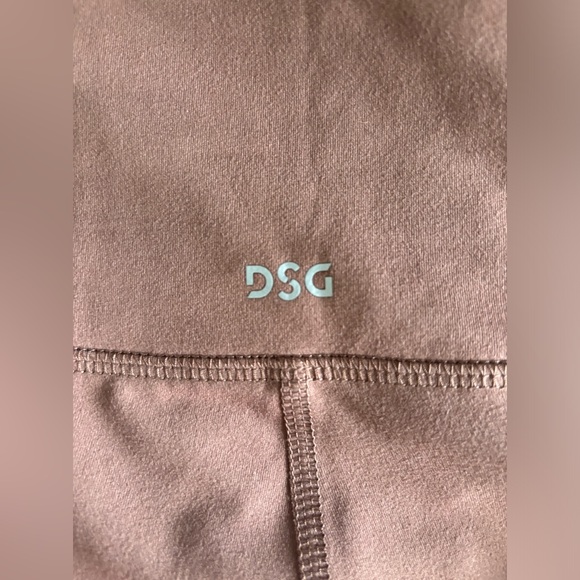 DSG Women’s Leggings - Picture 5 of 9
